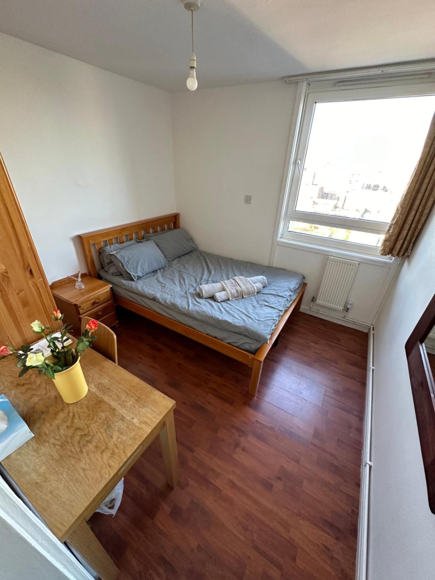 Elkington Point Bed & Breakfast ลอนดอน ภายนอก รูปภาพ