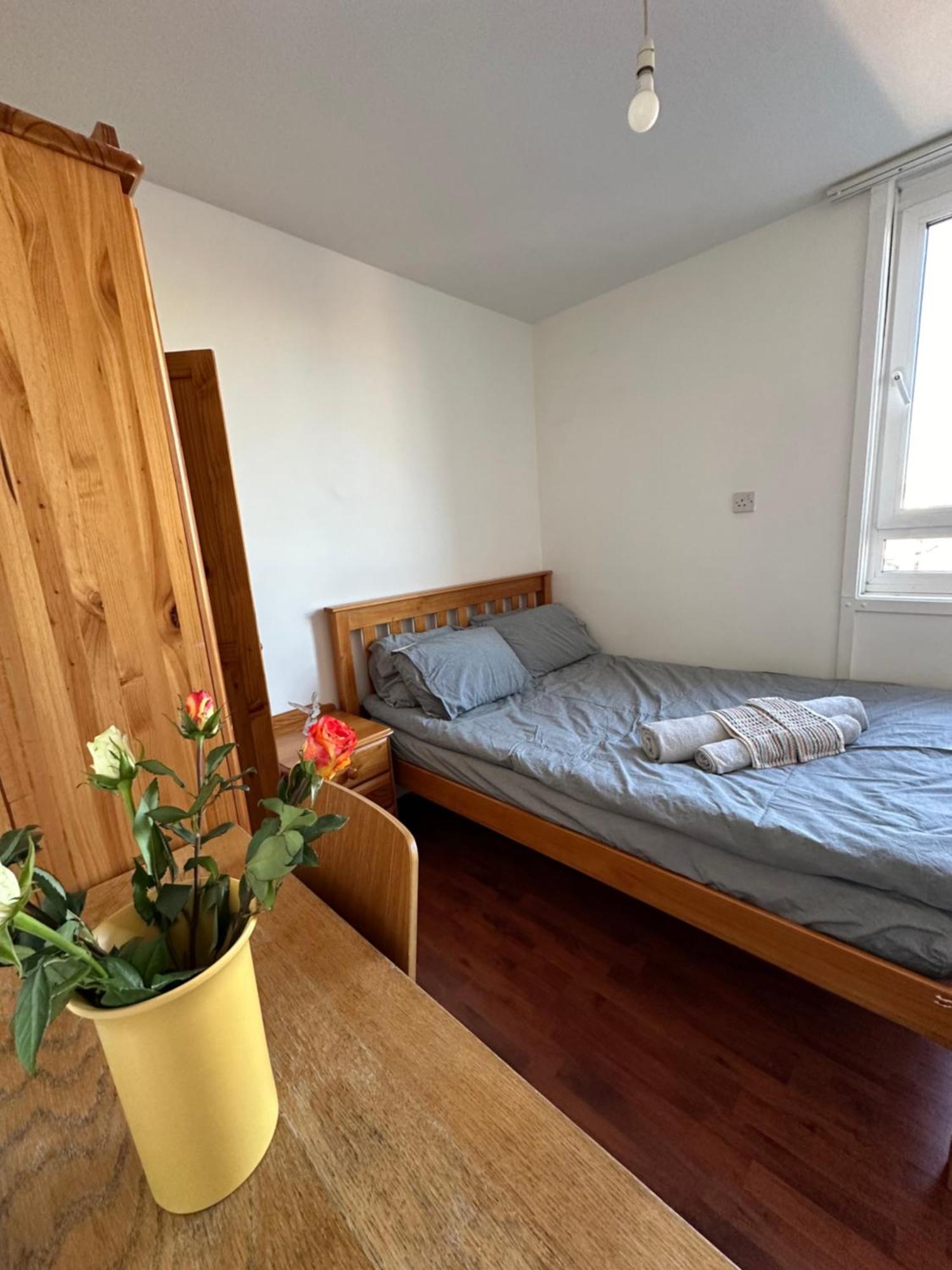 Elkington Point Bed & Breakfast ลอนดอน ภายนอก รูปภาพ